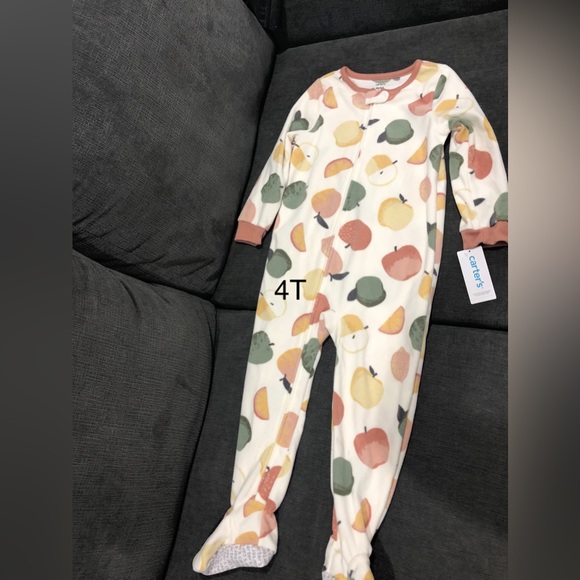 Bundle 7 Pyjamas 4T - Picture 5 of 8